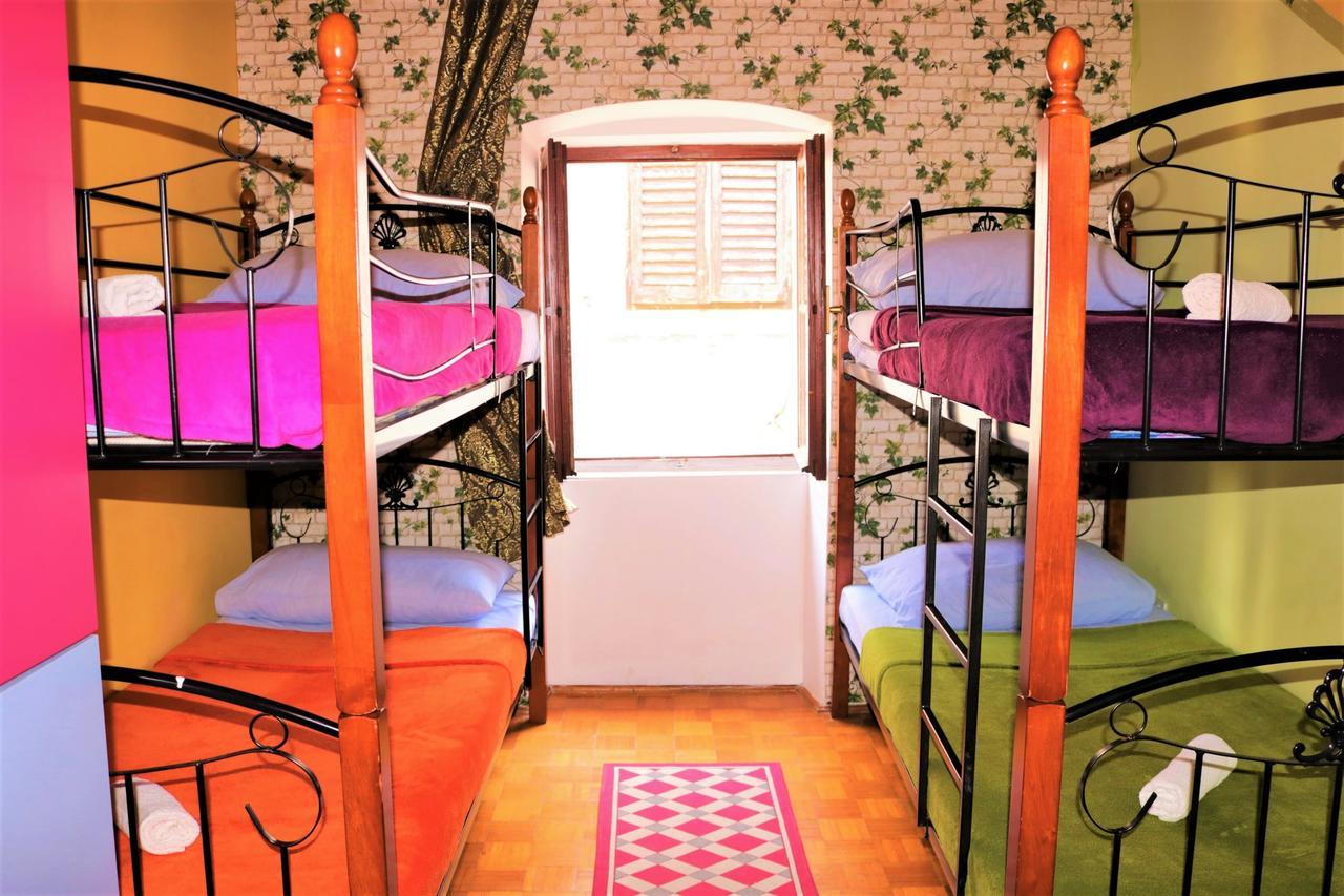 Hostel Alma 2 Poreč Dış mekan fotoğraf